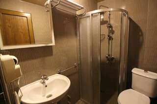 Отель B&B Hotel Батуми Стандартный двухместный номер с 1 кроватью-12